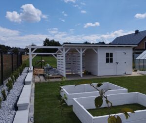 Domek ogrodowy + pergola